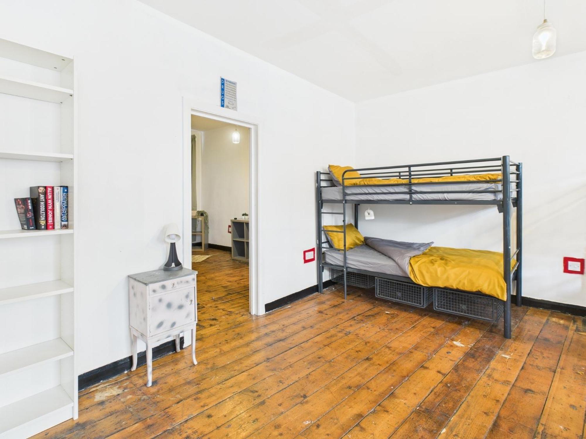 Bunkhouse Hostel Cardiff Exterior photo